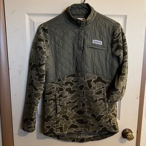 Magellan Outdoors Camouflage Fleece Pullover 1/4 Button Up XS